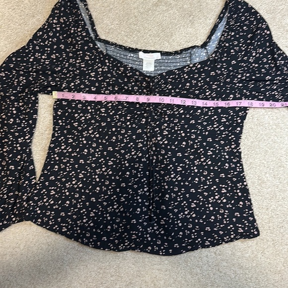 Urban Romantics black cheetah print blouse L - Picture 8 of 9